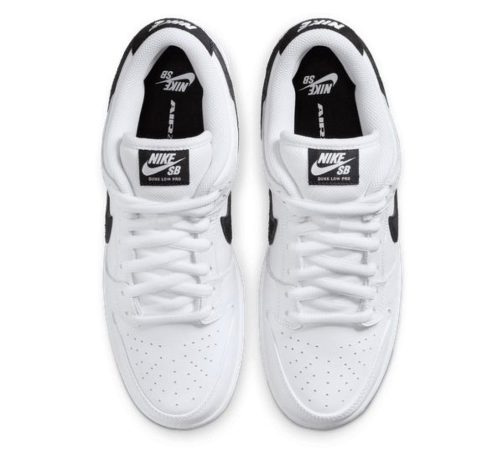 Nike SB Dunk Low “Black/White/Gum”
