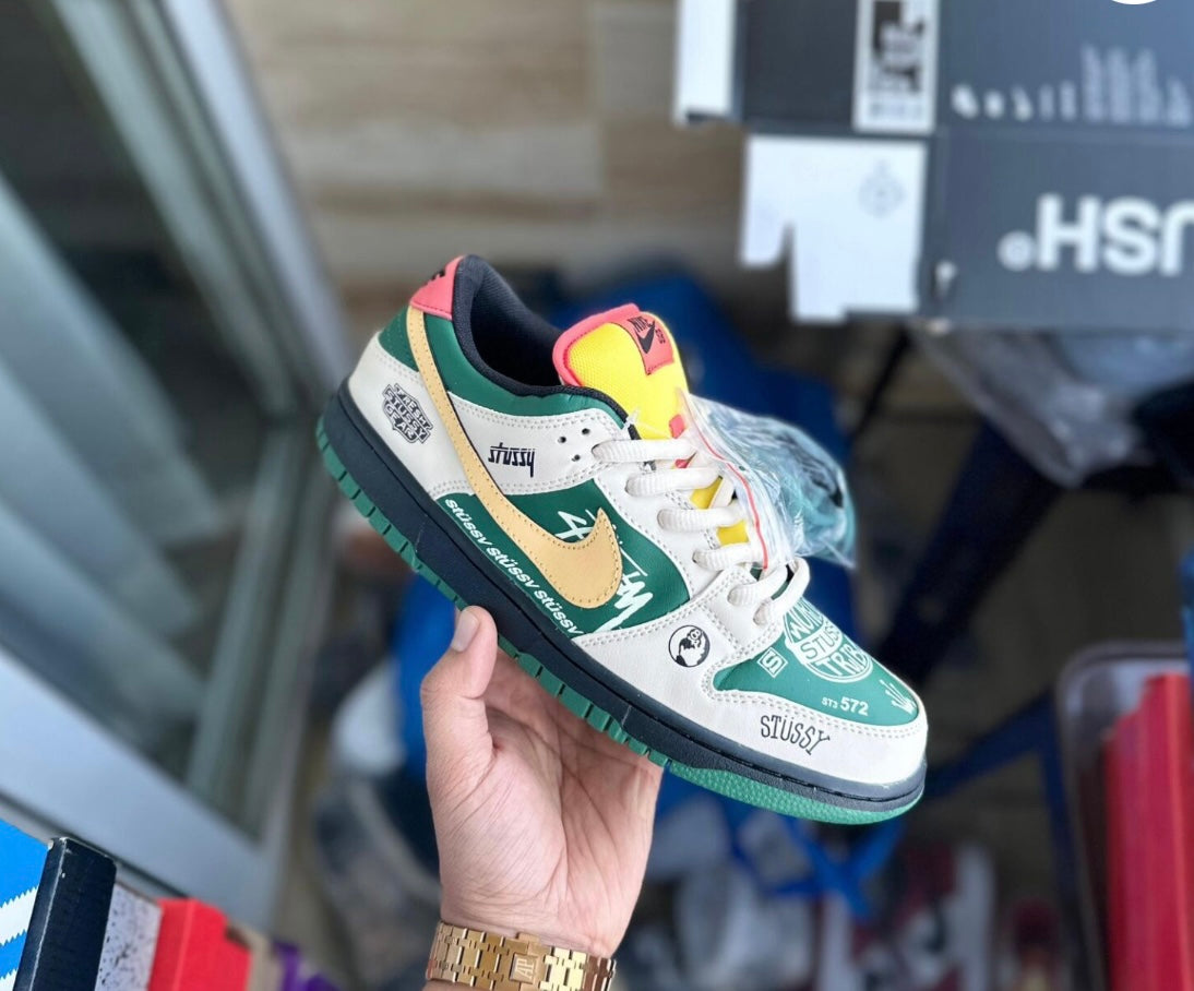 Nike Dunk Low x Stüssy “Custom Street Graffiti Edition”