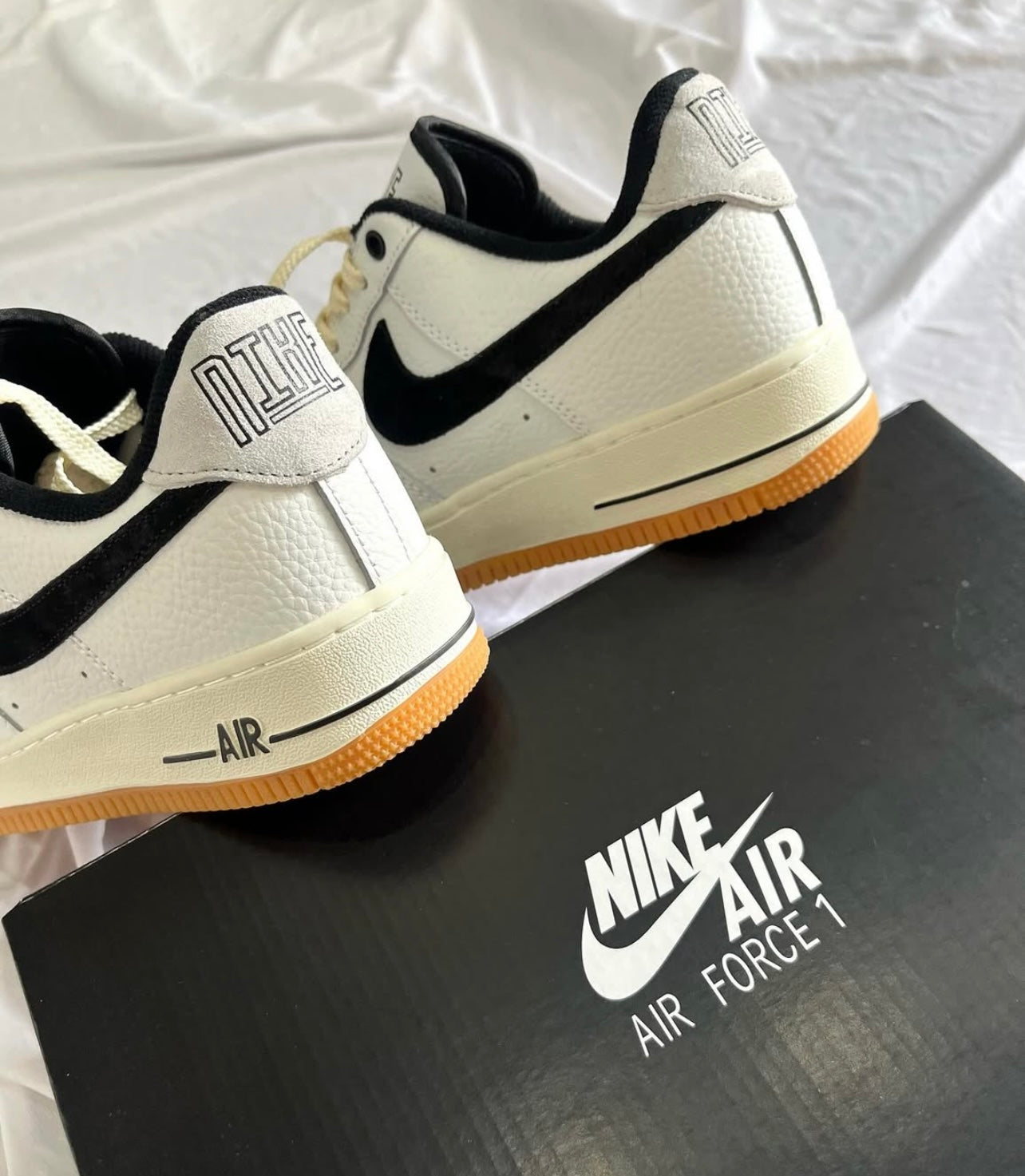 Nike Air Force 1 ’07 Retro - White/Black/Gum | Classic Streetwear Sneaker