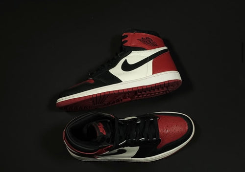 Air Jordan 1 Retro High OG “Black Toe”