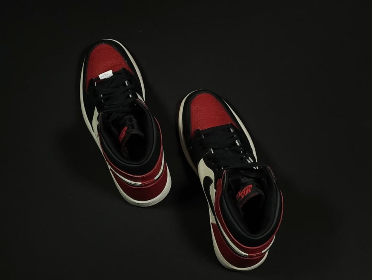 Air Jordan 1 Retro High OG “Black Toe”