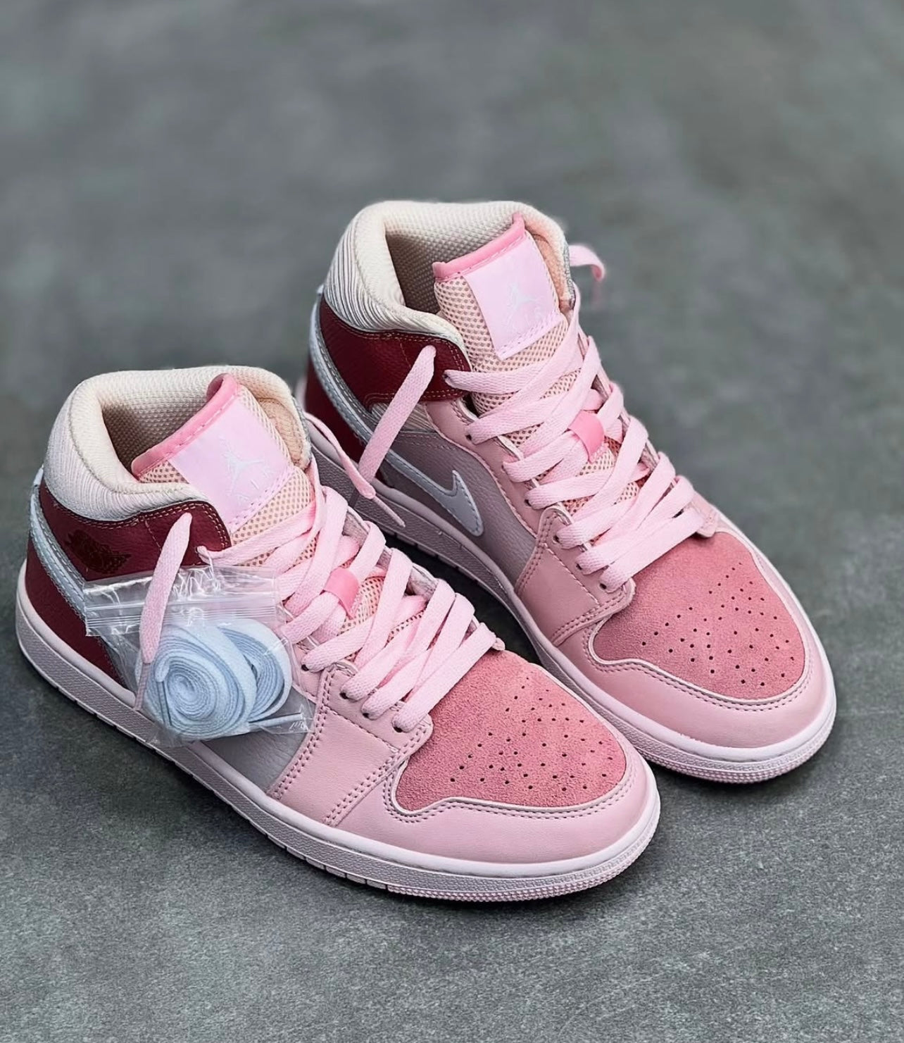 Air Jordan 1 Mid “Cotton Candy Blush”